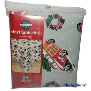 Christmas Vinyl Tablecloth 60" x 84" Oval Oblong Woodie Wagon Car Holiday Dining